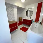 Villa Large 6-bedroom House, Close To Center, Chr Lille