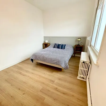 빌라 Large 6-bedroom House, Close To Center, Chr 릴