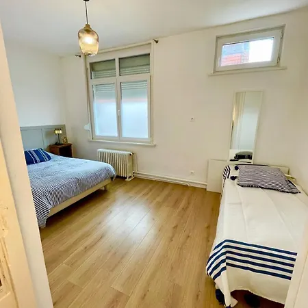 Large 6-bedroom House, Close To Center, Chr * Лилль