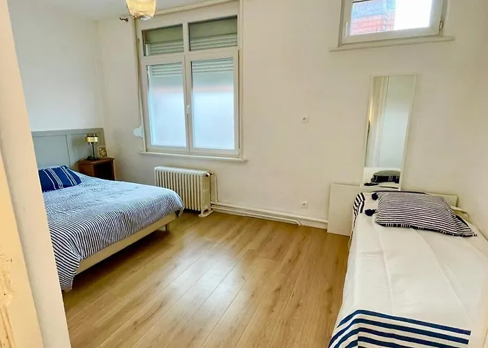 Large 6-bedroom House, Close To Center, Chr * Лилль