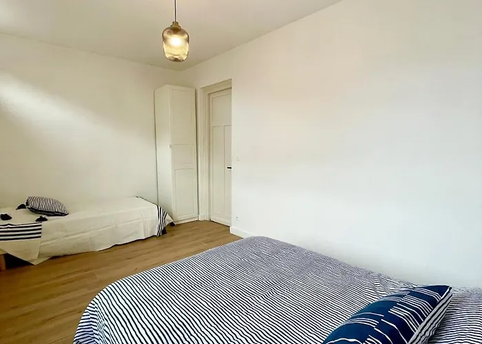 Вилла Large 6-bedroom House, Close To Center, Chr